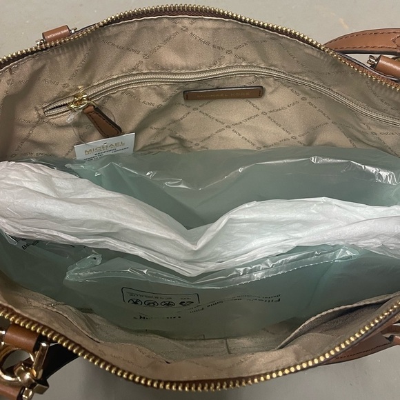 Michael Kors Bedford pebble leather tote bag - Picture 6 of 7